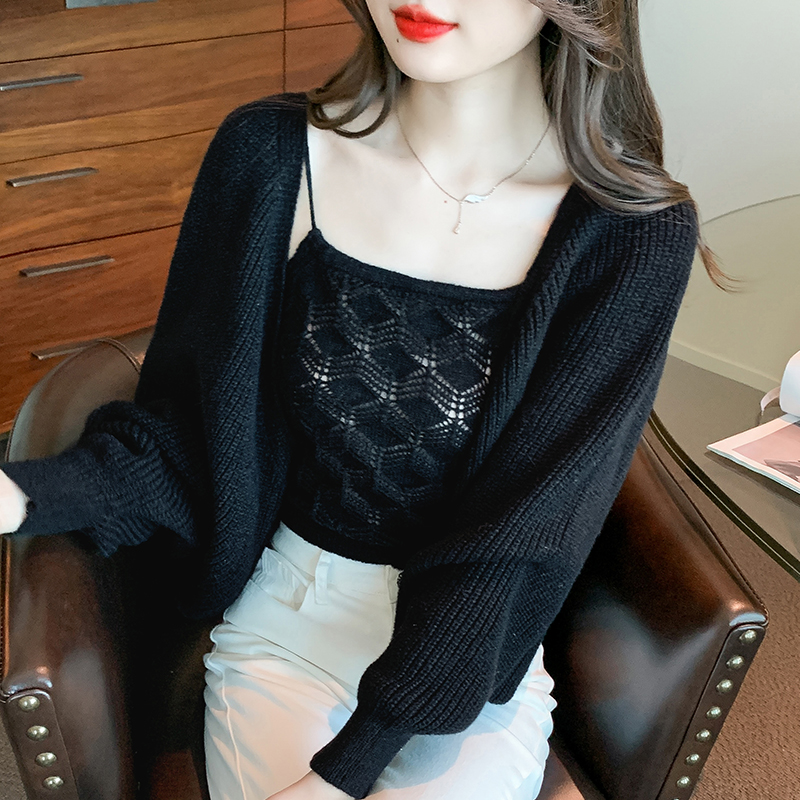Already shipped 2023 autumn and winter new camisole sweater small shawl jacket two-piece set