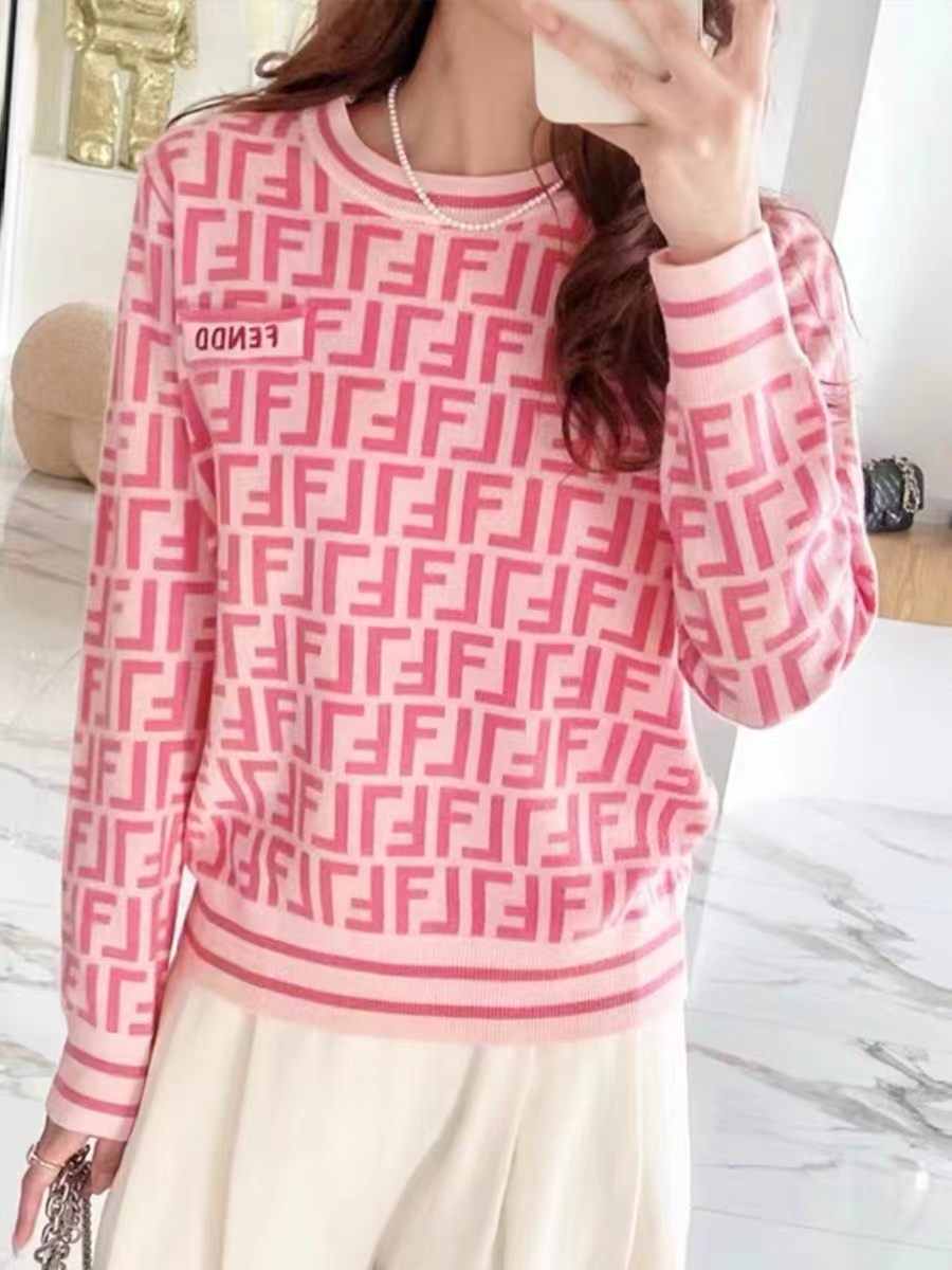2023 Autumn New European Products Chest Logo Letter Jacquard Long Sleeves This Year’s Popular Good-Looking Sweaters Knitted Tops for Women