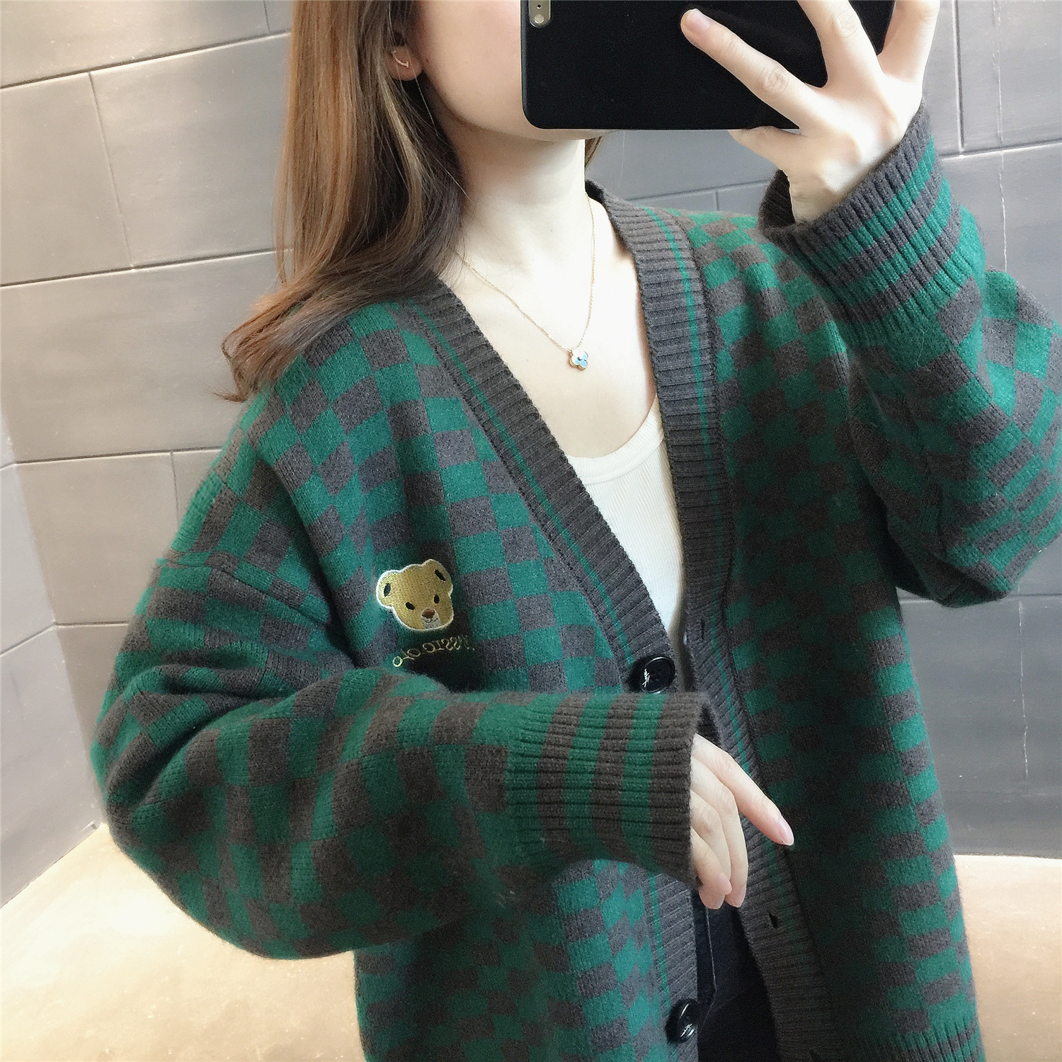 Korean style loose lazy style sweater jacket women's spring new plaid early autumn top knitted cardigan