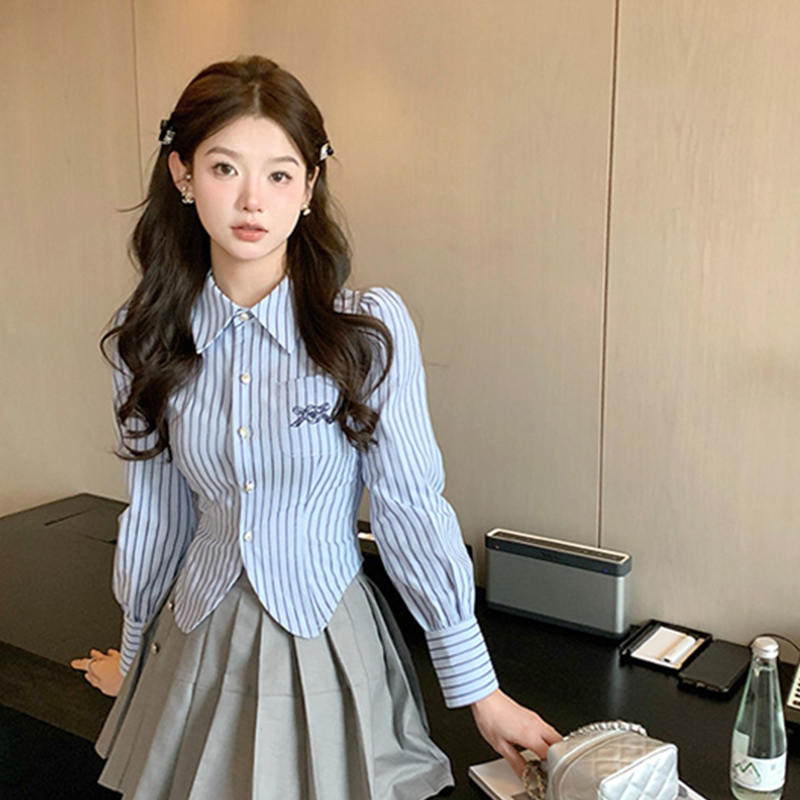 學院風藍色短袖條紋襯衫女2023早秋新款不規則修身設計感小眾上衣