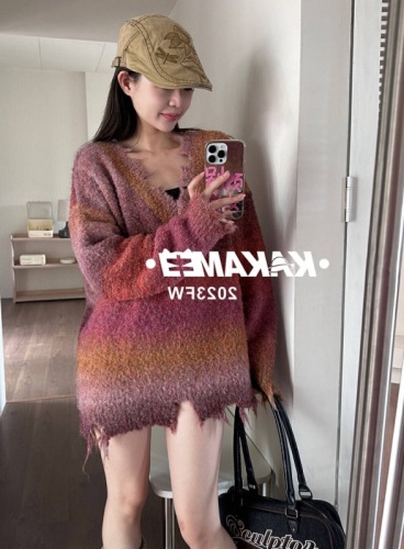 Thirteen Lines Women's Autumn and Winter New Style Fashionable Lazy Style Rainbow Gradient Tassel V-Neck Long Sleeve Knitted Sweater