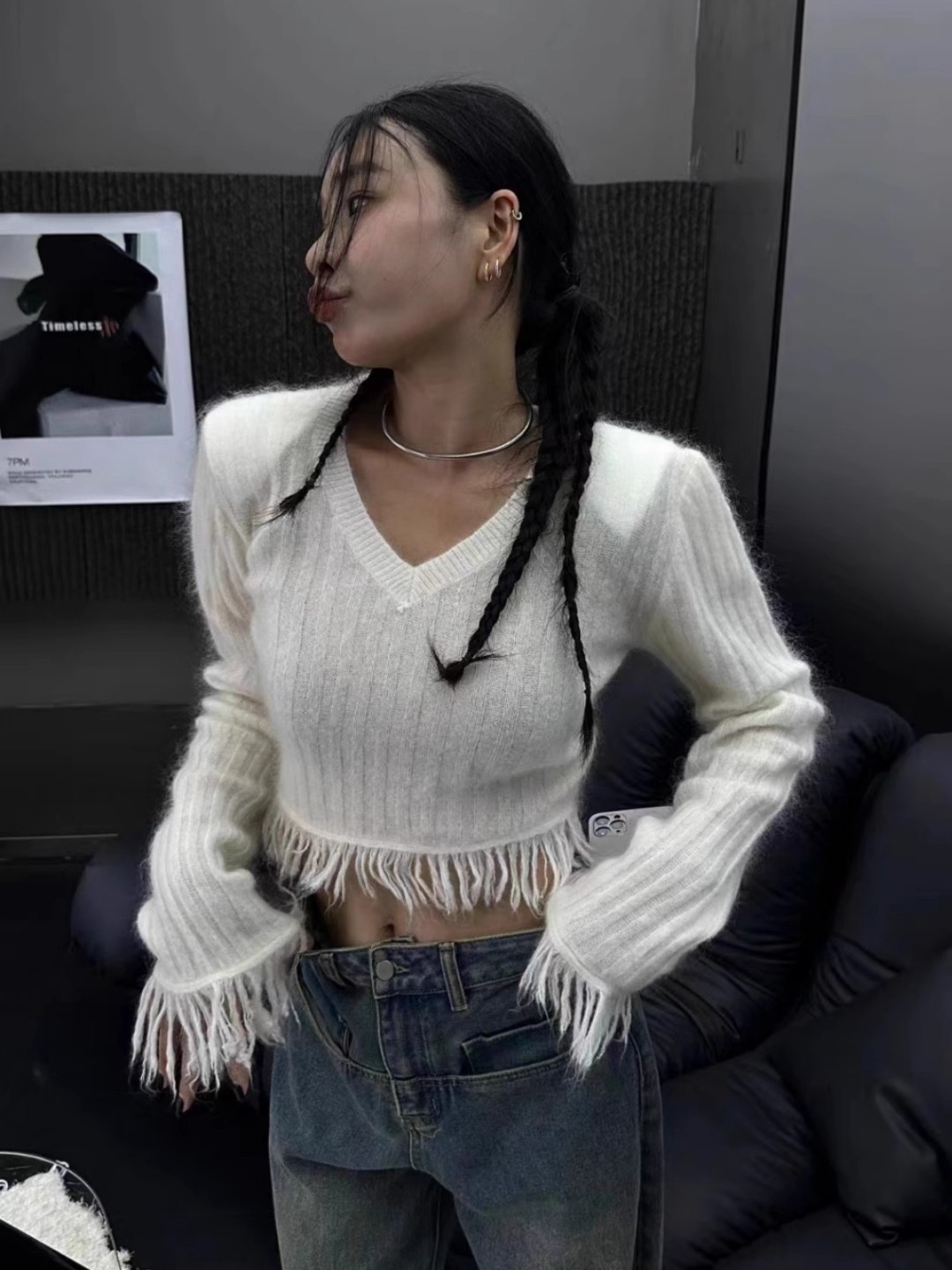 十三行2023秋冬新款韓版設計感V領別致流蘇百搭顯瘦短款針織衫女