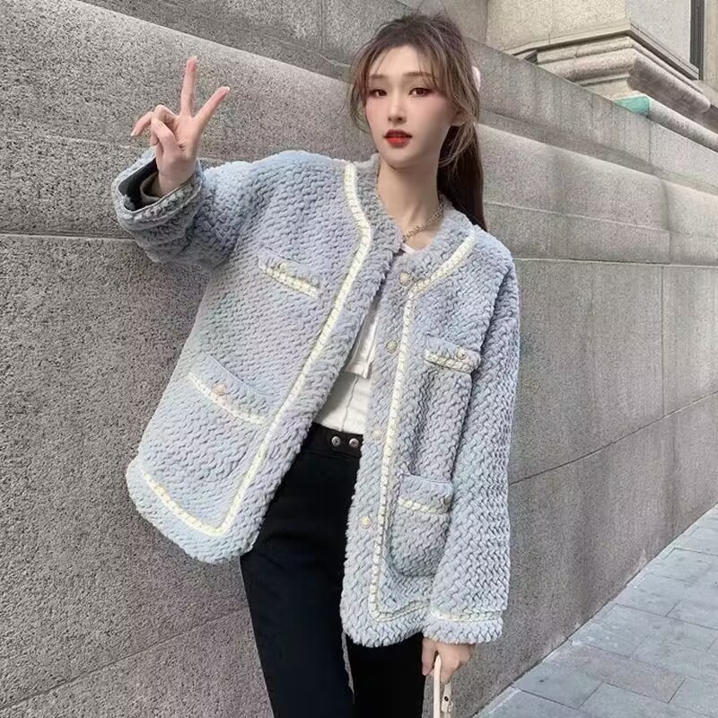 2023 new autumn and winter Korean style small fragrant style lamb wool coat for women loose thickened imitation fur one-piece top