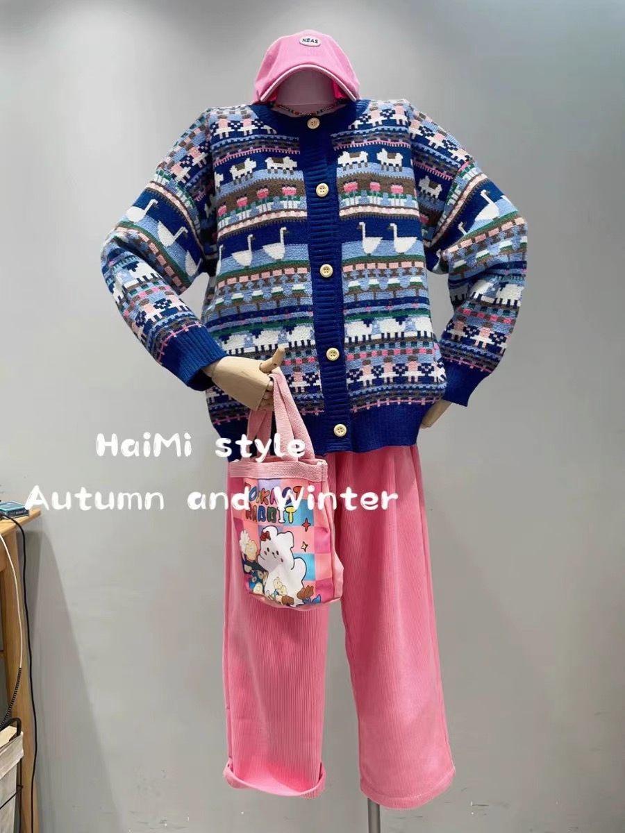 2023 Autumn New Loose Slim Fashion Versatile Jacquard Retro Striped Contrast Color Knitted Cardigan Tops for Women