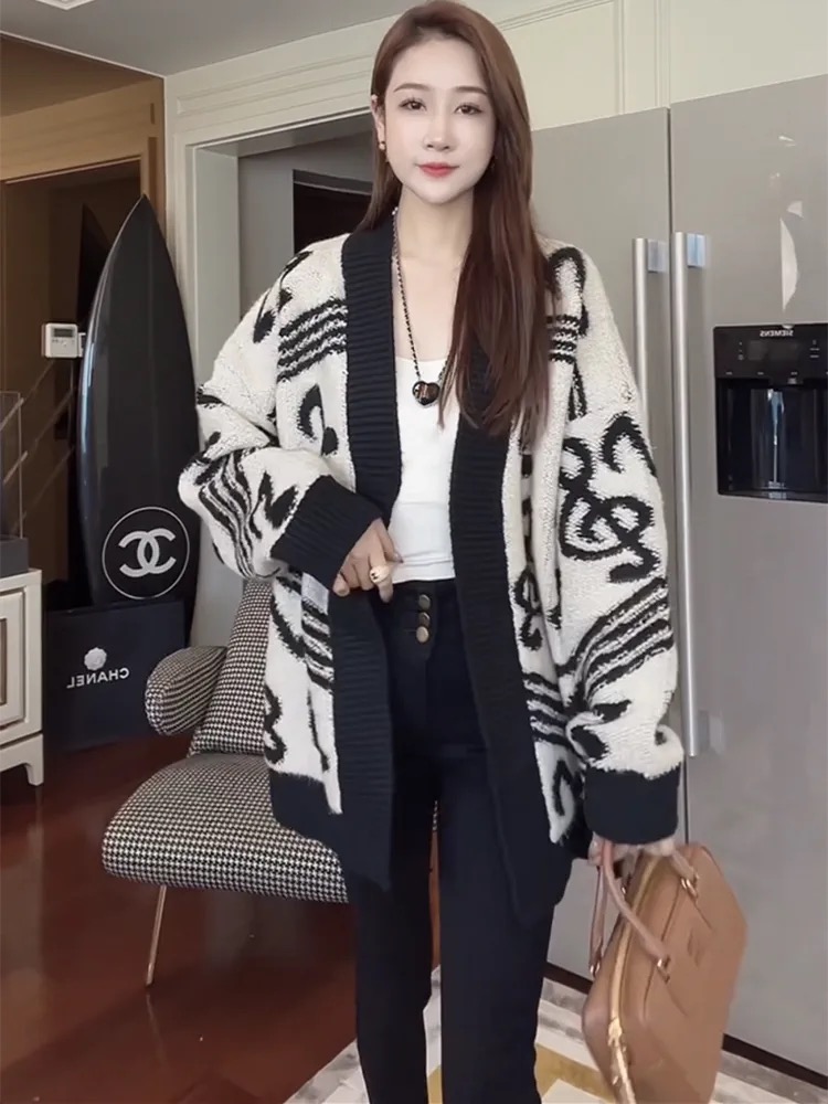 This year's popular sweater jacket for women 2023 autumn and winter new loose lazy style mid-length flocked knitted cardigan thick