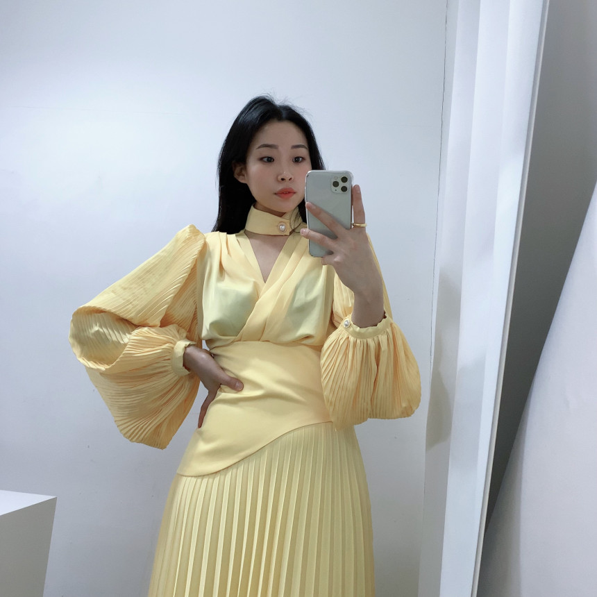 韓國chic秋季新款法式優雅百褶連衣裙女
