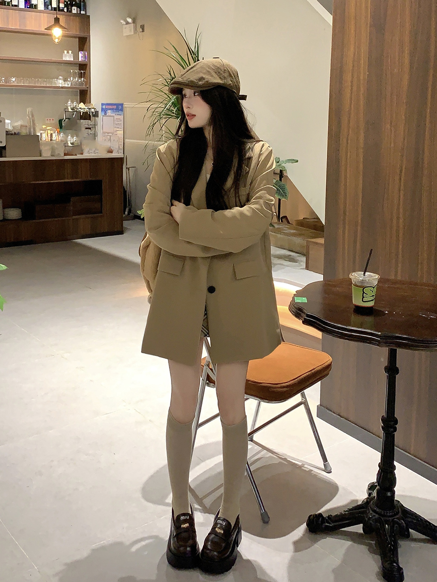 Actual shot of 2023 autumn and winter new high-end loose suit jacket for women, simple fashionable jacket for women
