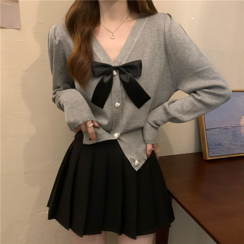Actual shot of new autumn and winter sweet bow V-neck knitted cardigan sweater