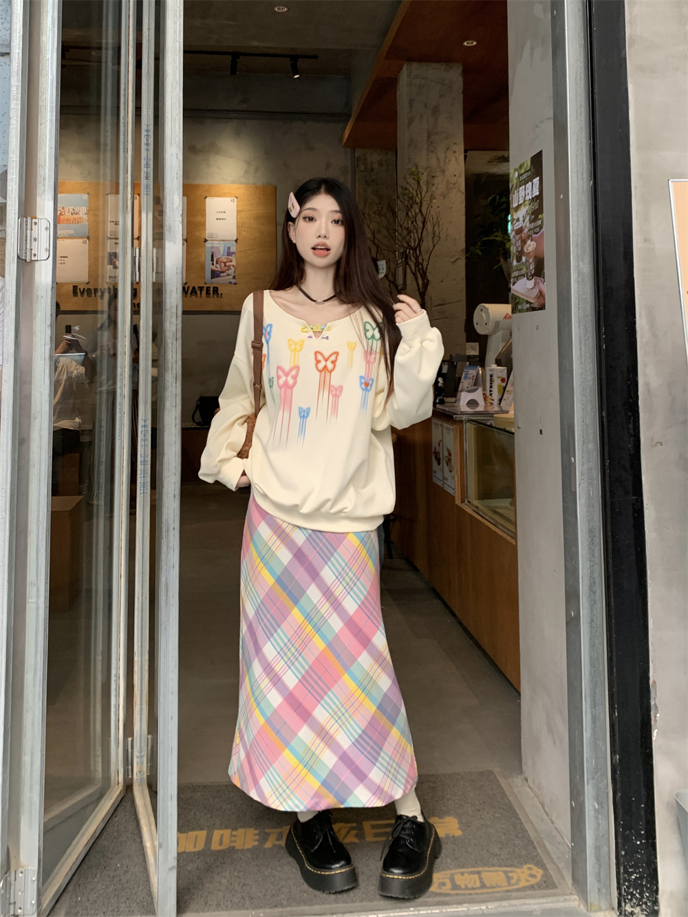 實拍~ 美式圓領印花蝴蝶寬鬆長袖衛衣+高腰顯瘦格紋半身裙