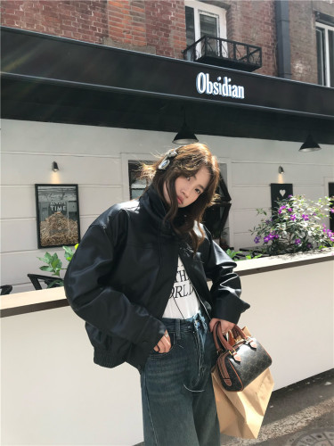 Real shot of Korean style American retro short solid color long-sleeved cardigan leather jacket