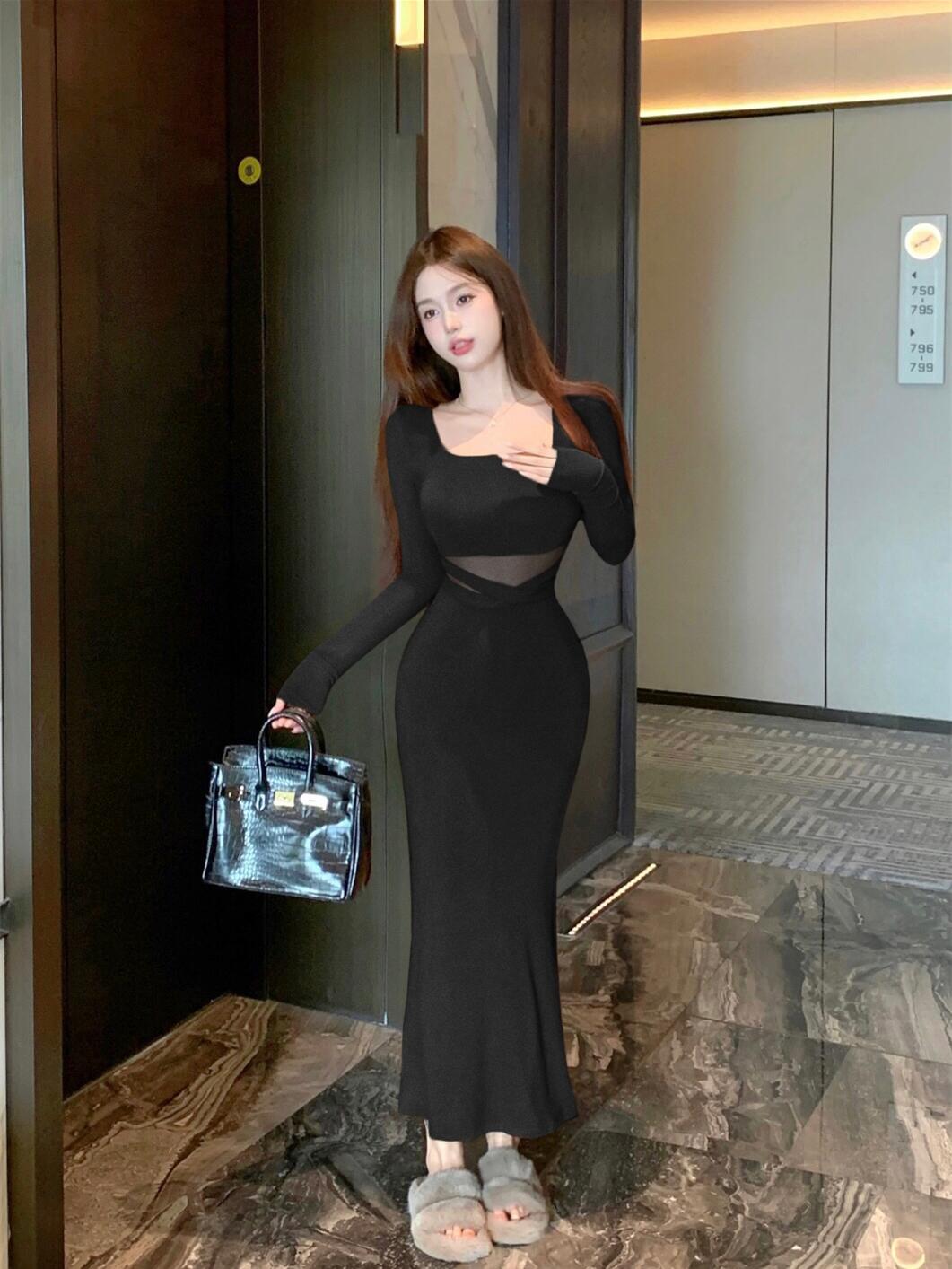 Actual shot of autumn and winter slim-fitting square-neck long skirt with padded mesh and hip-hugging design