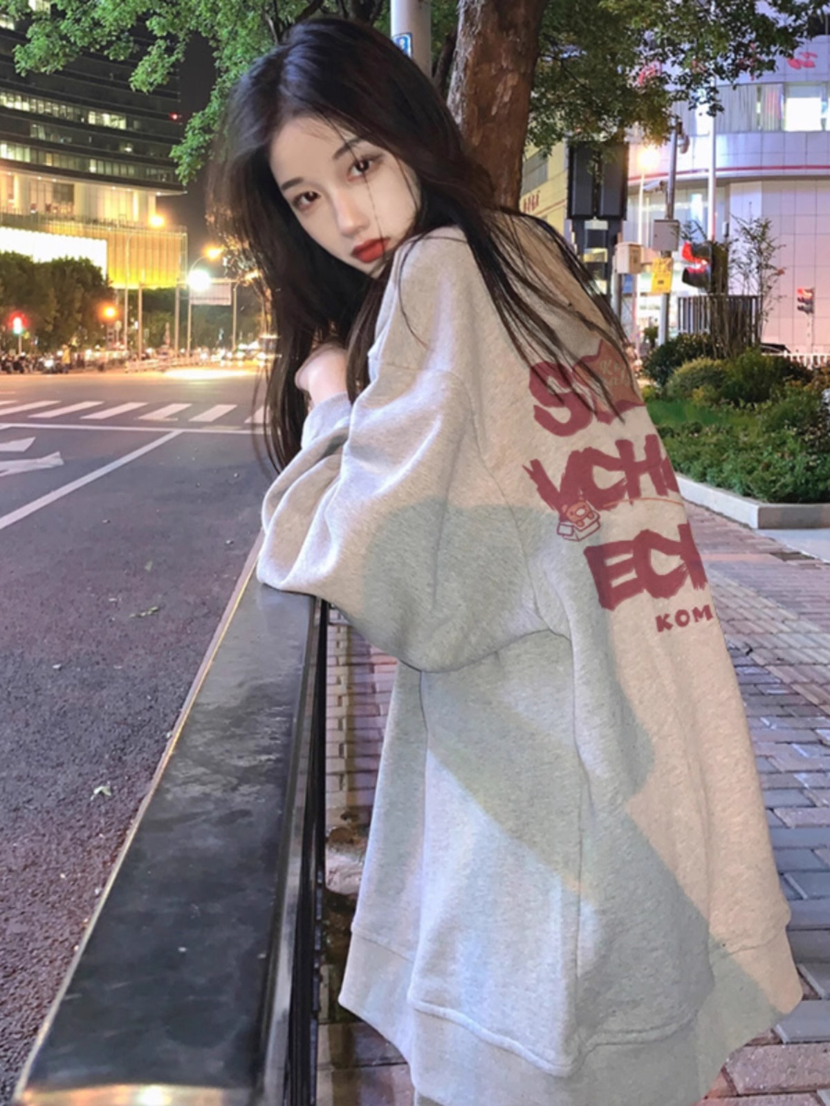 防棉華棉複合牛奶絲300克/銀狐絨400克圓領衛衣女