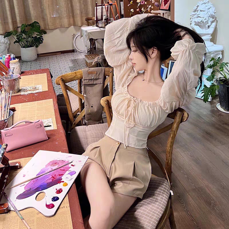 kubiliv韓系溫柔淺杏色法式方領多穿純欲泡泡袖長袖上衣女