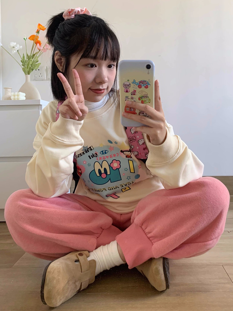 官圖  秋裝薄款衛衣女大碼 後包領 拉肩線 M-XXXL