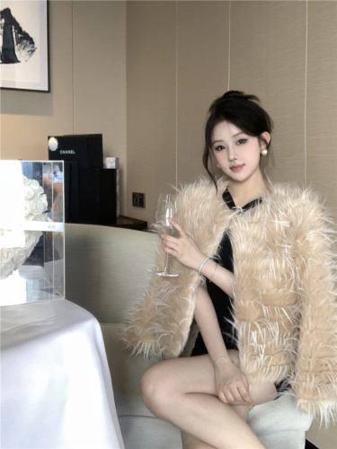 Actual shot ~ 2023 new winter Korean style imitation fox fur short milk tea color temperament jacket top
