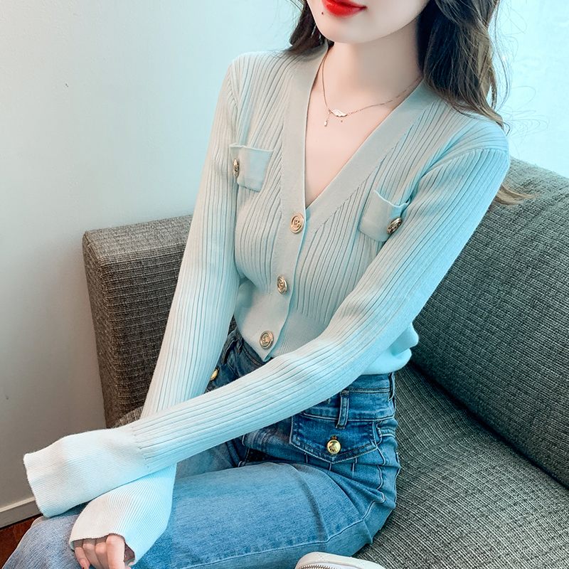 Already shipped 2023 autumn small fragrance style gold button long-sleeved sweater V-neck slim fit small jacket top