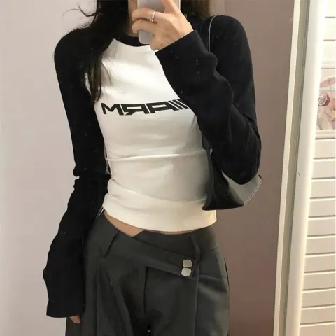 超修身長袖2023秋冬t恤女簡約百搭休閒