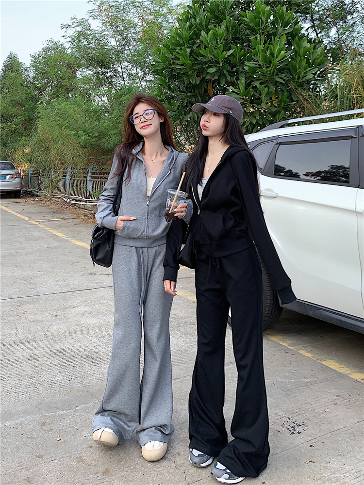 Real shot ~ Autumn knitted sweater hooded BM style slightly flared casual sweatpants suit for women during meetings