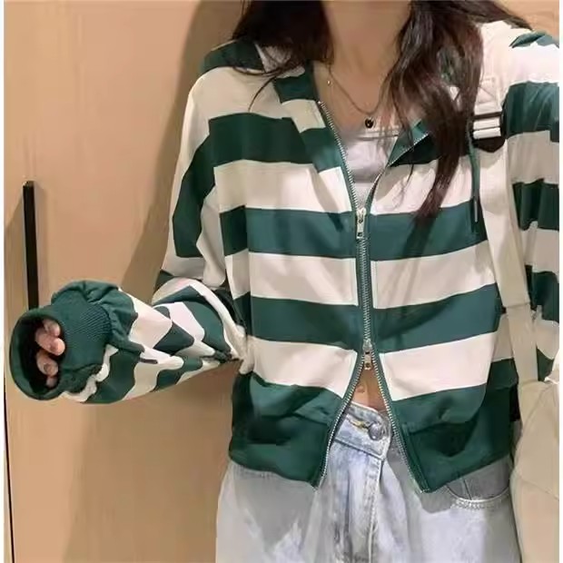 連帽薄款長袖衛衣秋冬韓版2023女裝新款寬鬆條紋短款洋氣小眾上衣