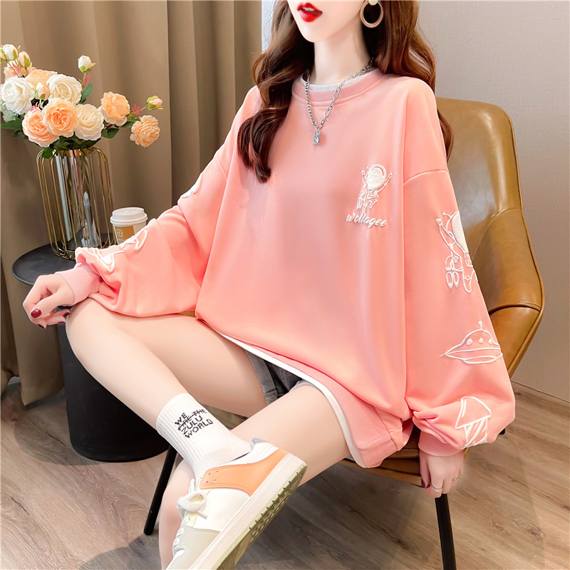 Actual shot of autumn Korean style loose round neck foam printed mid-length large size women's thin sweatshirt for women
