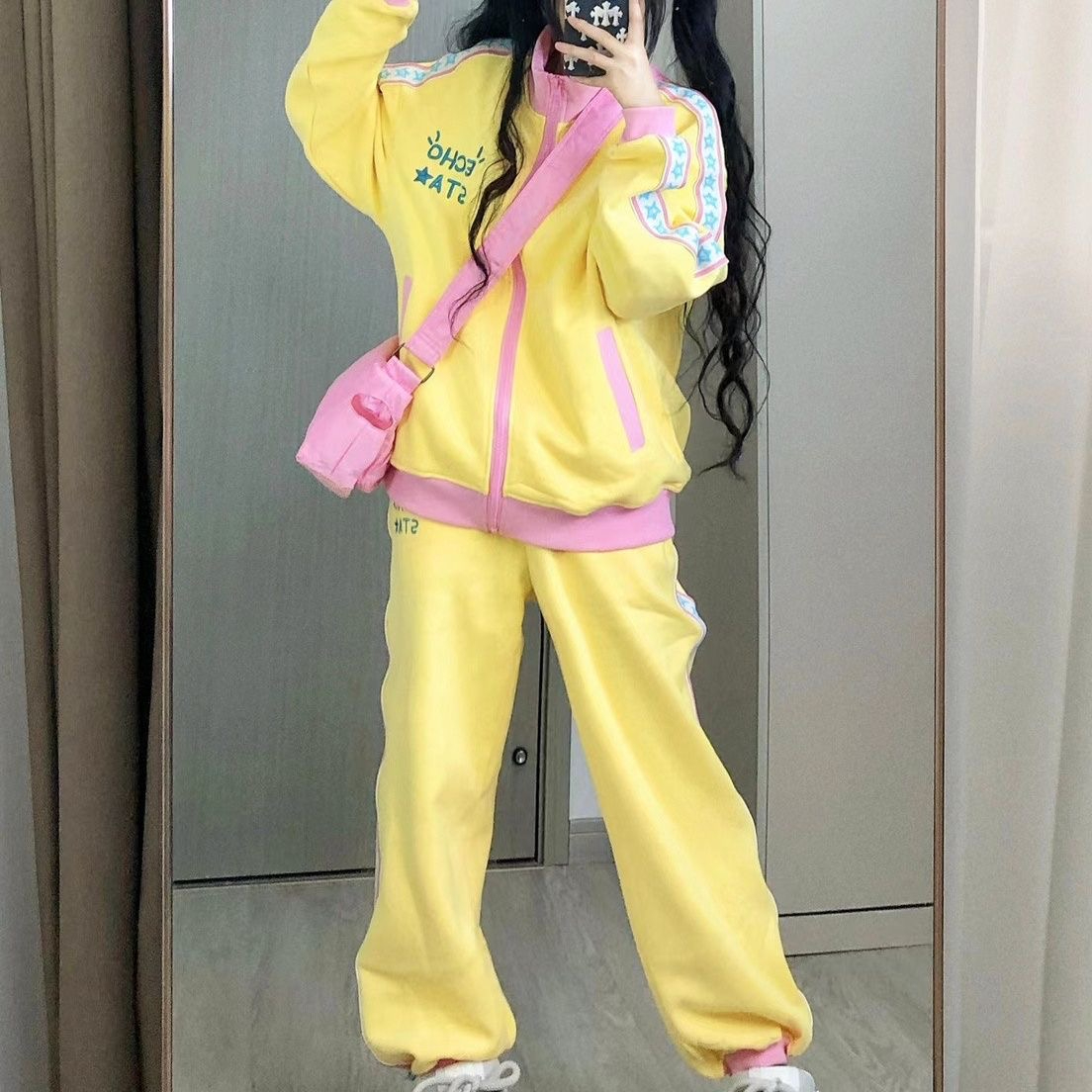 Autumn and winter new sweet and cool dopamine wear sports suit female students Harajuku style embroidered ribbon sweatshirt two-piece set