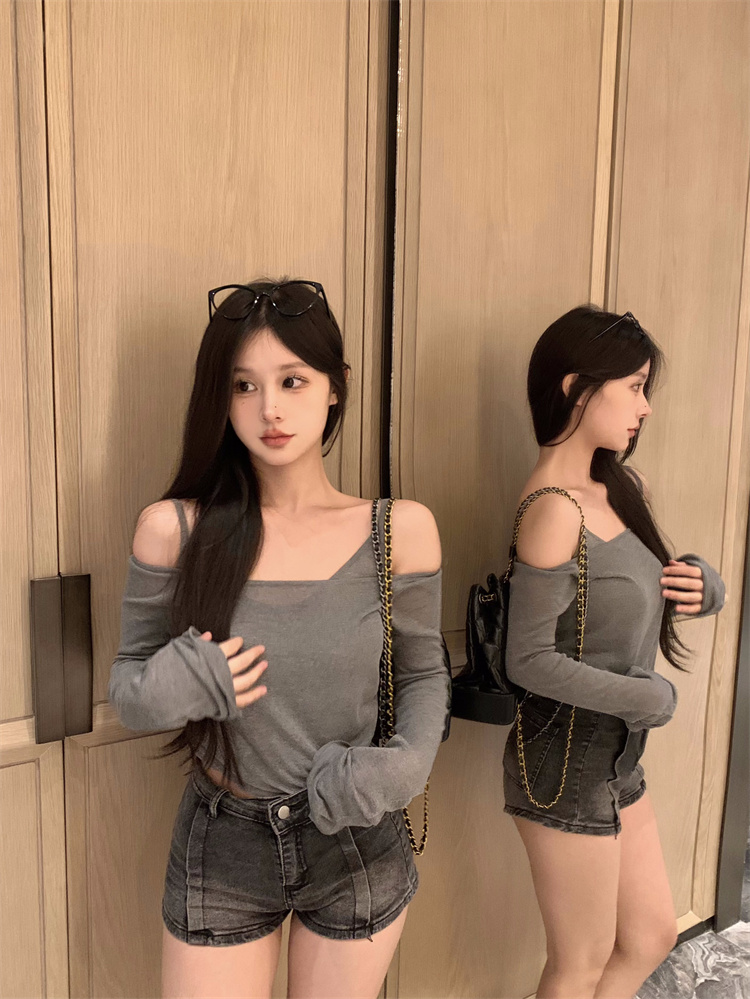 Real shot of autumn new one-shoulder long-sleeved sweater slim camisole suit