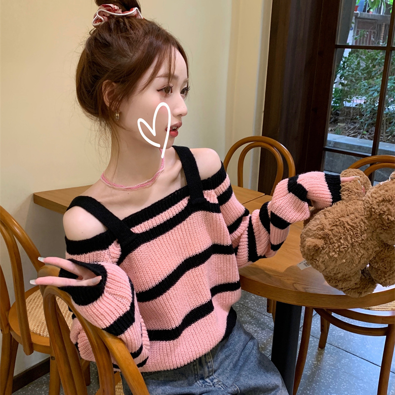 性感辣妹吊帶露肩毛衣女秋季新款韓版復古條紋撞色長袖短款針織衫