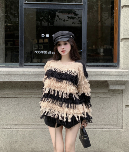 Actual shot of soft waxy striped V-neck tassel sweater for women, lazy style loose knitted sweater, long-sleeved top