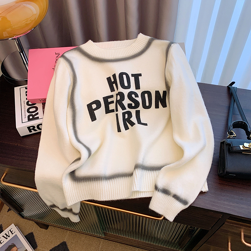 Autumn American short round neck sweatshirt for women 2023 new loose, slim and beautiful long-sleeved top spring and autumn style