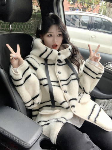 Actual shot of new hooded imitation fur coat striped lamb fur all-in-one mid-length loose thickened coat for women