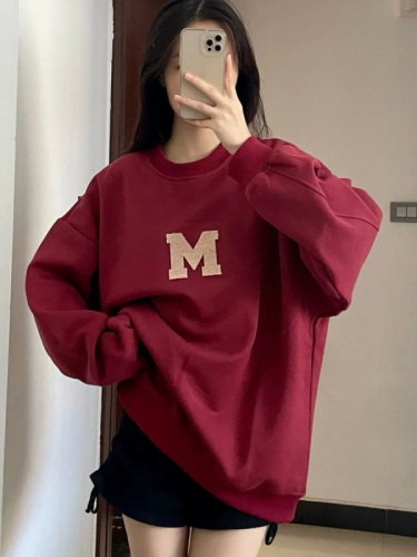 Official picture of American retro burgundy right shoulder sweatshirt for women, loose autumn and winter new style, simple and versatile BF style round neck top