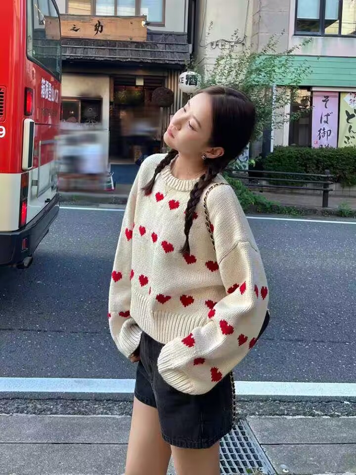 冰島情書 滿身愛心織片 蓬鬆鈍感可愛毛衣
