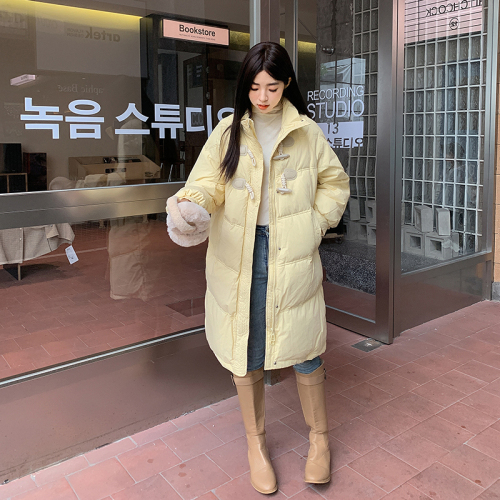 Real shot of Sleepy Rabbit's same style horn button bread women's winter thickened down cotton coat, long loose style