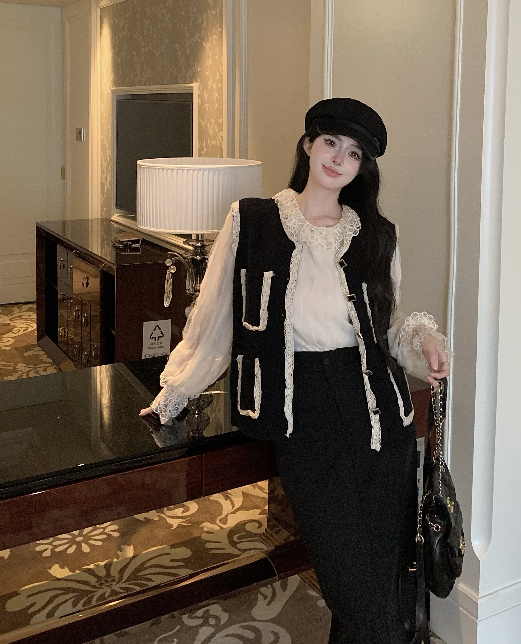 實拍  時尚套裝蕾絲復古花邊拼接馬甲長袖襯衫秋裝兩件套潮