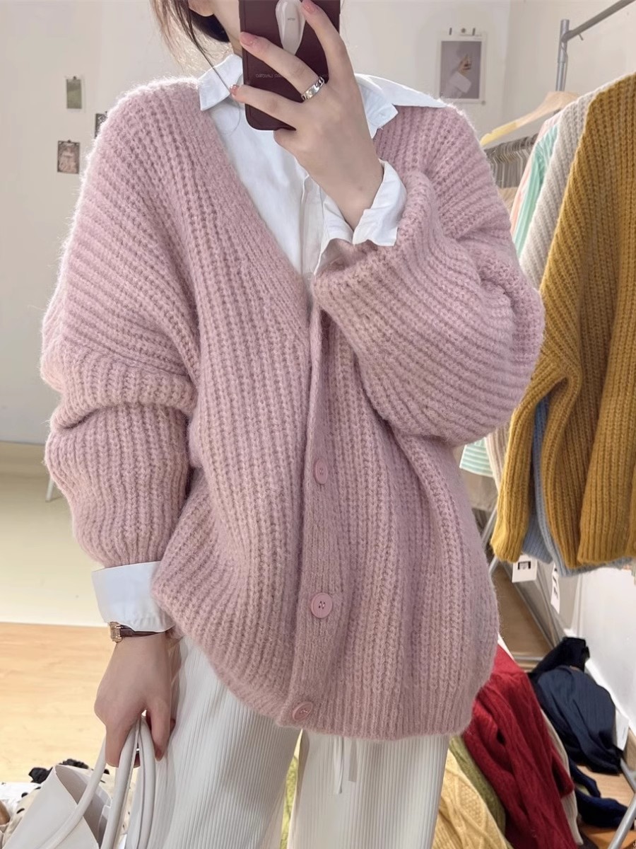 Lazy style thick-knit woolen sweater cardigan 2023 autumn new loose bat-sleeve slim sweater top for women
