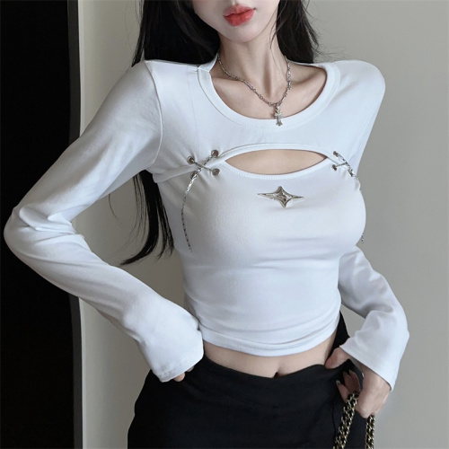 Real shot of retro sexy slim fit short sweet and spicy hollow bottoming shirt with long sleeves and inner top T-shirt