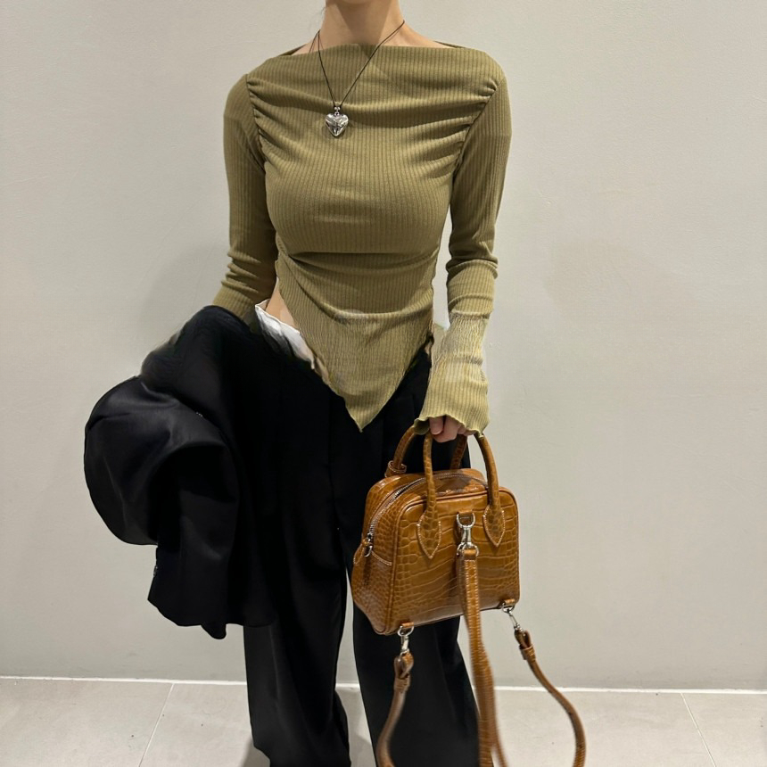韓國ins 秋日氣質 羅紋 不規則開叉 船領長袖打底衫