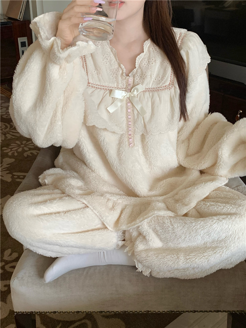 實拍韓版冬季加厚保暖珊瑚絨甜美蕾絲公主風寬鬆舒適家居服套