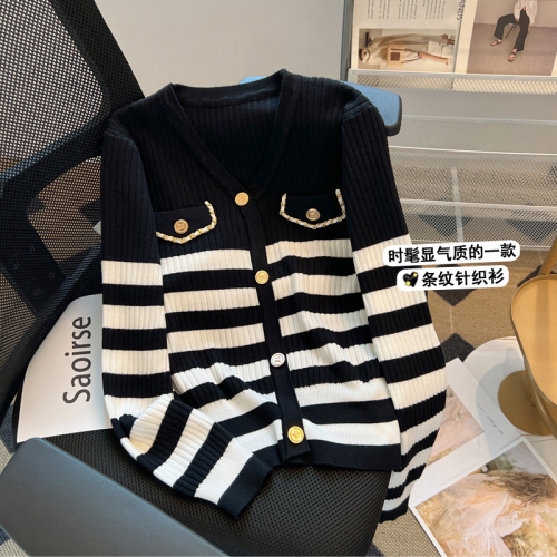  autumn and winter new style V-neck striped small fragrant sweater long-sleeved fashionable knitted sweater hand-cranked floral top for women trendy
