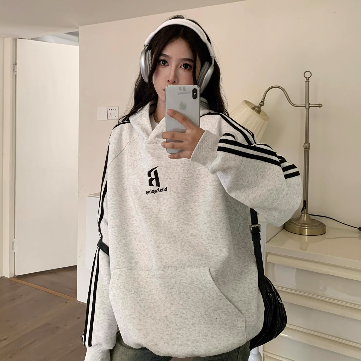 2023 American Retro Three Stripes Embroidered Hooded Sweatshirt Women's Spring and Autumn Versatile Raglan Sleeves Outer