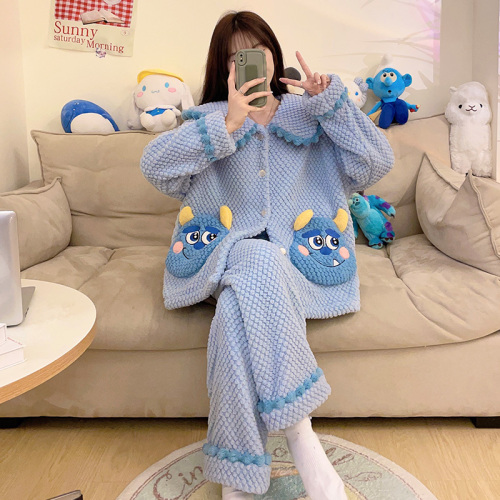 Real shot of ins new autumn and winter pajamas warm velvet sweet girl cardigan home wear can be worn outside