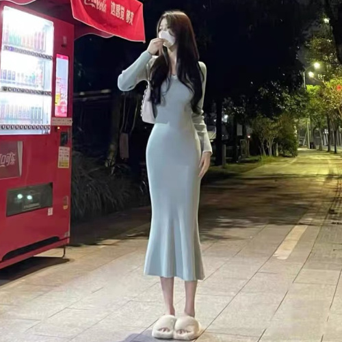 2023 new Korean style temperament knitted inner sweater bottoming long-sleeved fishtail dress for women autumn and winter