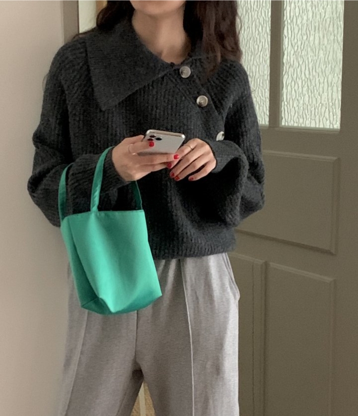 INS Korean blogger~Designed beveled single-breasted lapel long-sleeved sweater jacket and versatile top