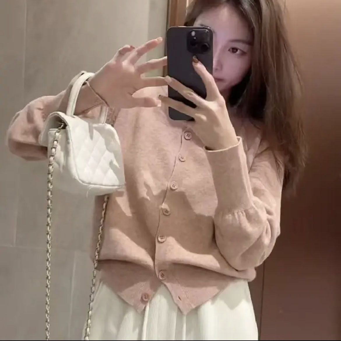 Soft and skin-friendly thin wool knitted cardigan for women Korean style V-neck loose short small outer sweater jacket top