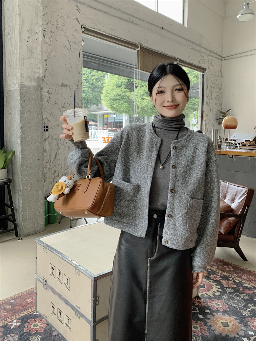 實拍 秋冬新款復古圓領紐扣氣質短外套+軟糯加絨打底T恤衫