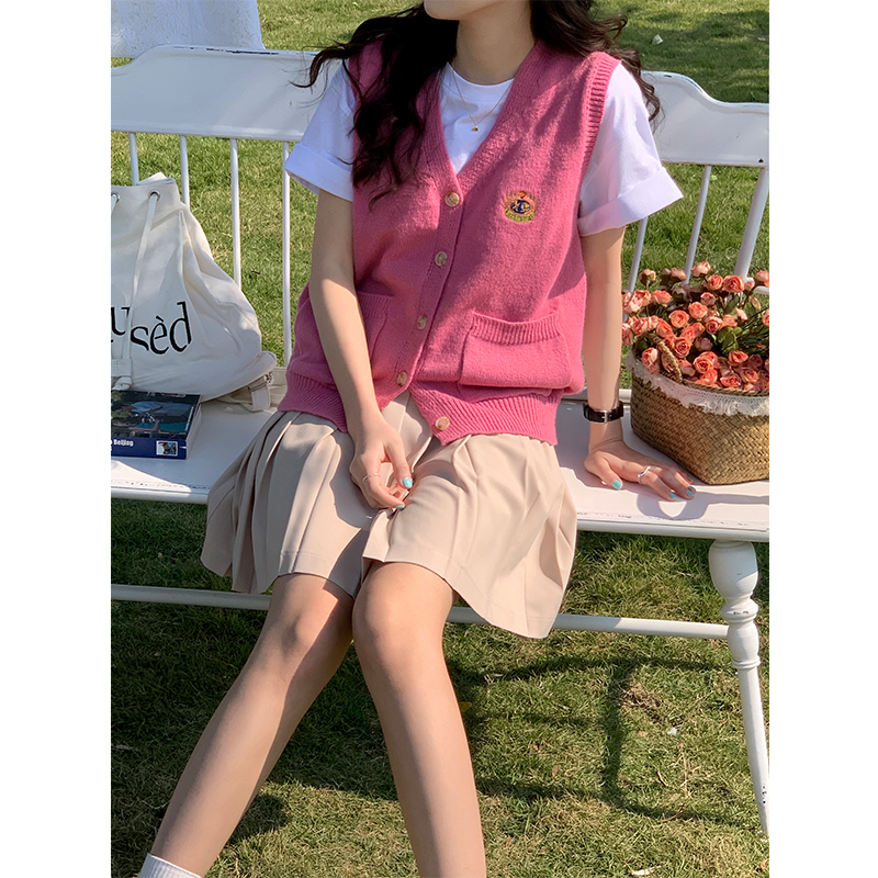 實拍早秋韓版寬鬆V領刺繡學院風百搭毛衣馬甲開衫女2023新款