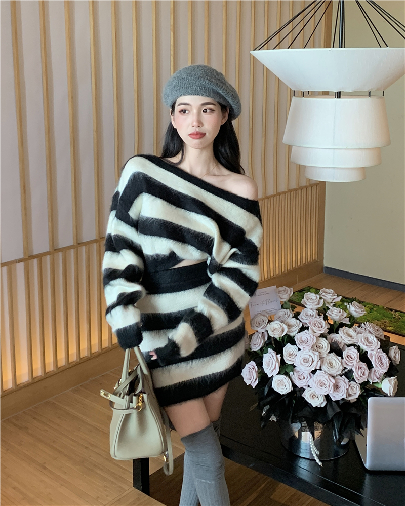 實拍 撞色條紋短款套頭毛衣短裙兩件套辣妹修身時尚套裝