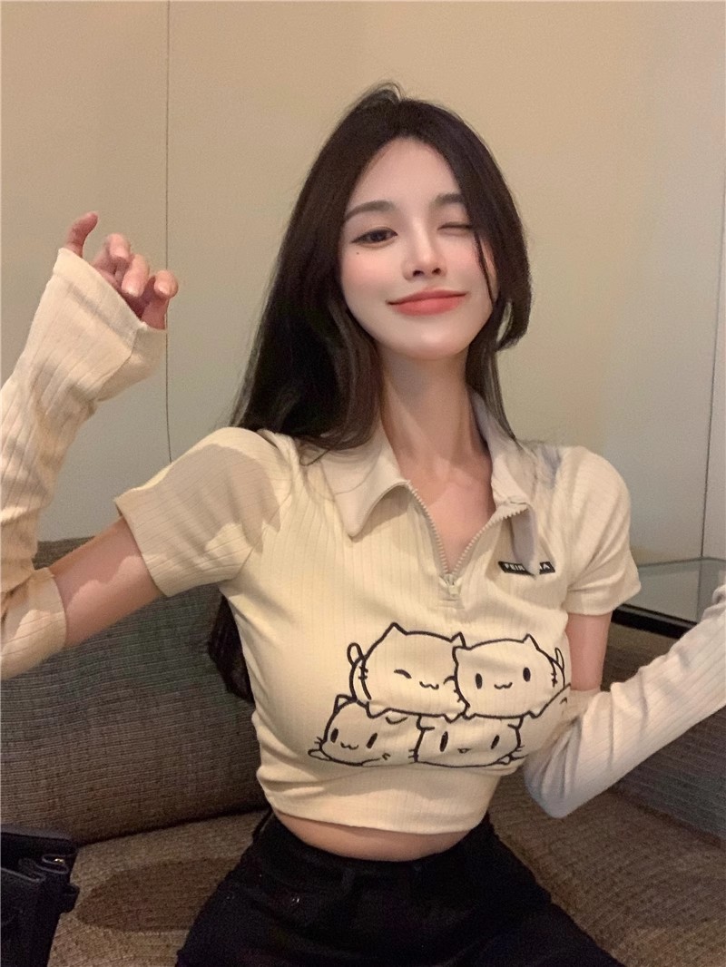 實拍 可愛少女感奶油色印花polo領短款T恤打底上衣