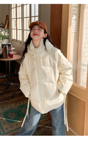 Actual shot of Korean new style down cotton coat, short style, loose large size, fashionable niche design, ins small person cotton coat