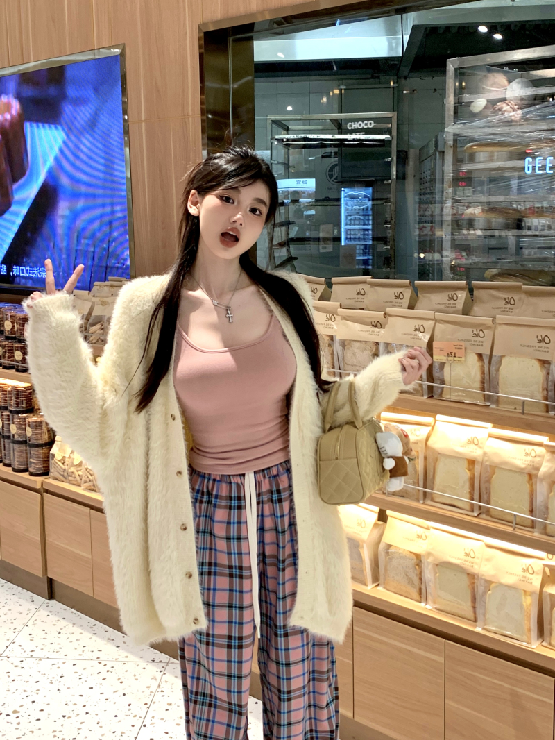 Actual shot of furry knitted cardigan, pure lust lazy style sweater jacket + pink wide-leg pants, loose and lazy set